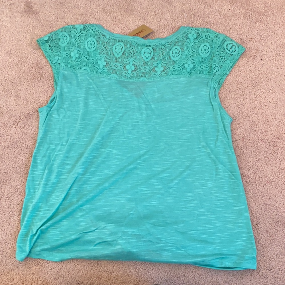 American Rag tshirt - Picture 3 of 4